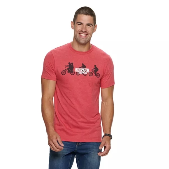 Stranger things tee shirt red with bikes - Picture 2 of 2